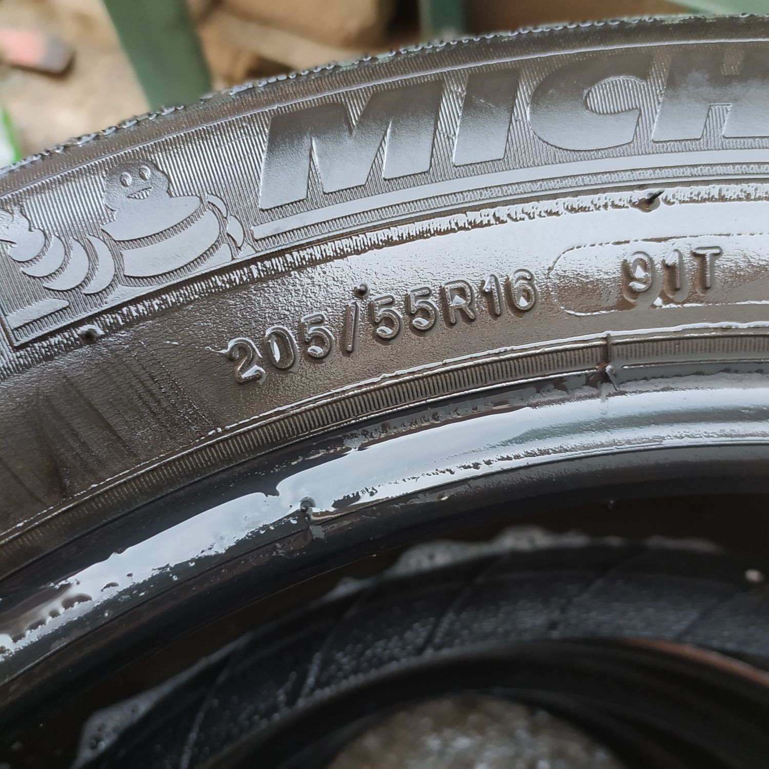 зимни гуми 205 55 16 Michelin