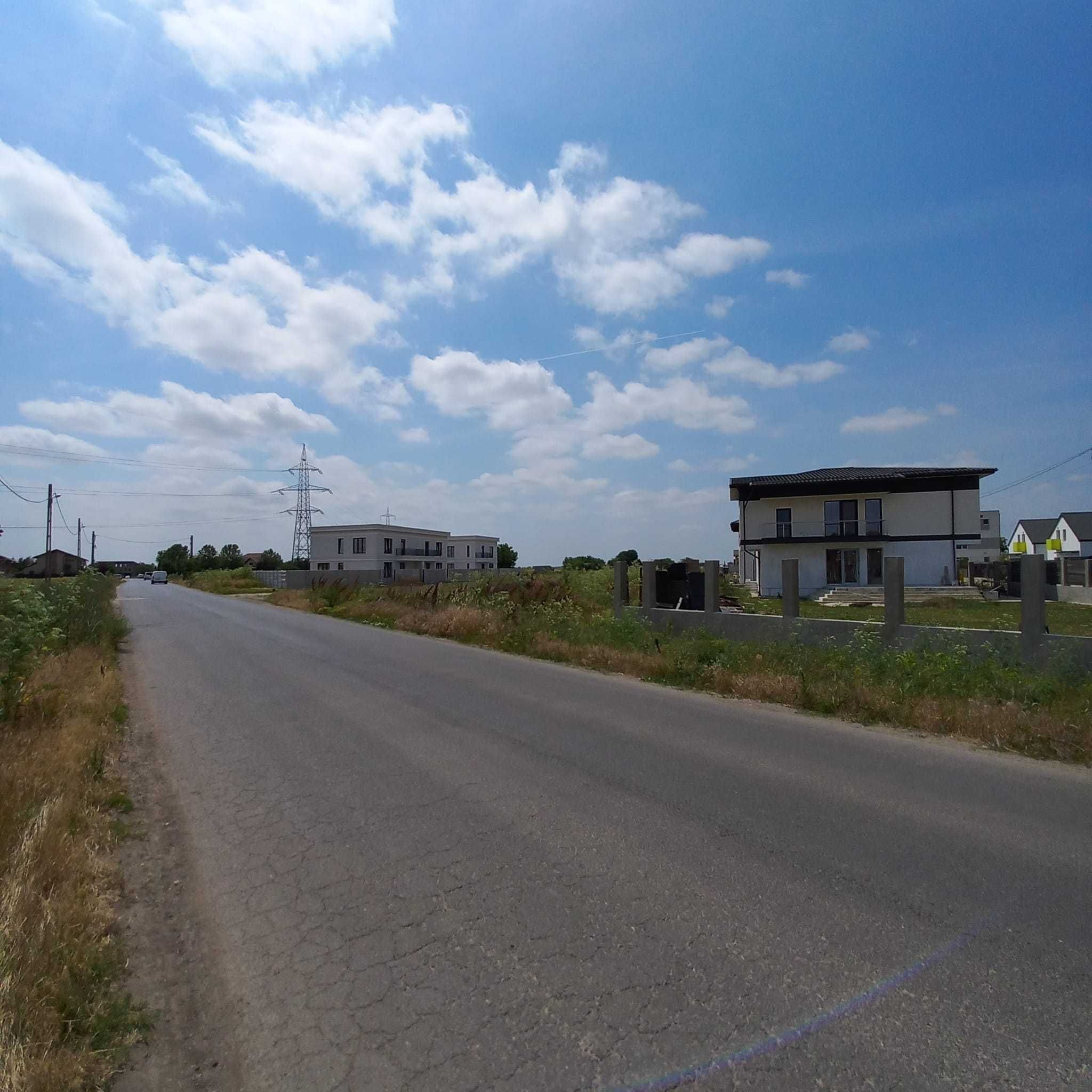 Teren 1.710 mp Mamina - autorizat comercial -  gaz/curent