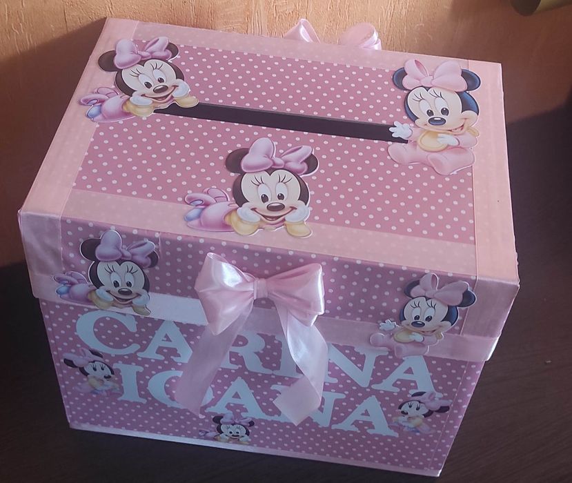 Cutie personalizata dar botez