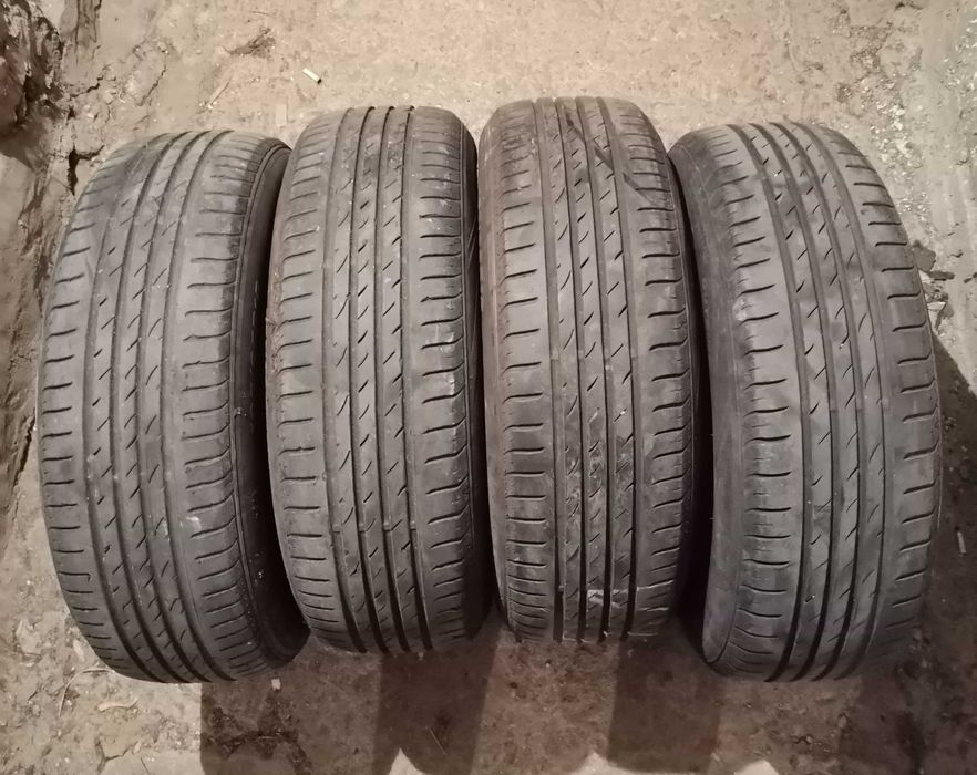 Продавам 4 броя летни гуми 195.65.15 на 1 сезон дот 2019 Nexen