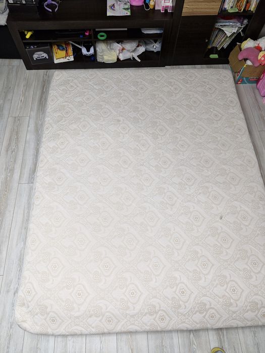 Матрас двуспальный 160×200, бесплатно