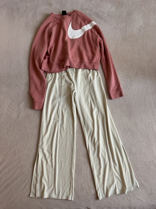 Спортен комплект, долница с широк крачол и цепки Undiz и суетшърт Nike