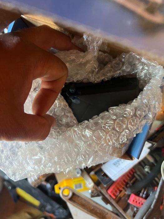 Vand piese de masina