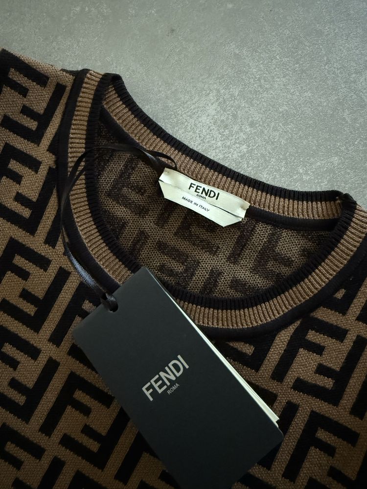 Оригинална рокля Фенди / Fendi
