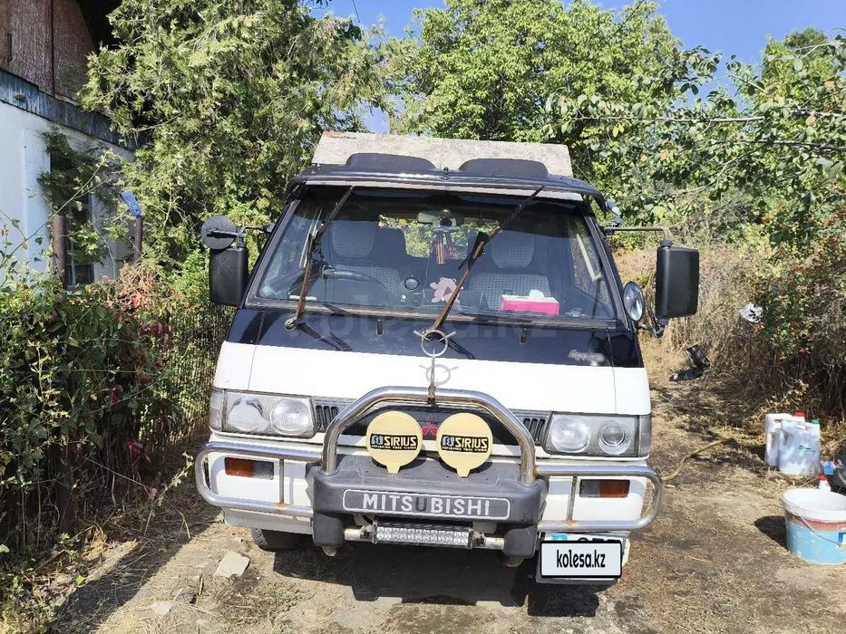 Mitsubishi DELICA