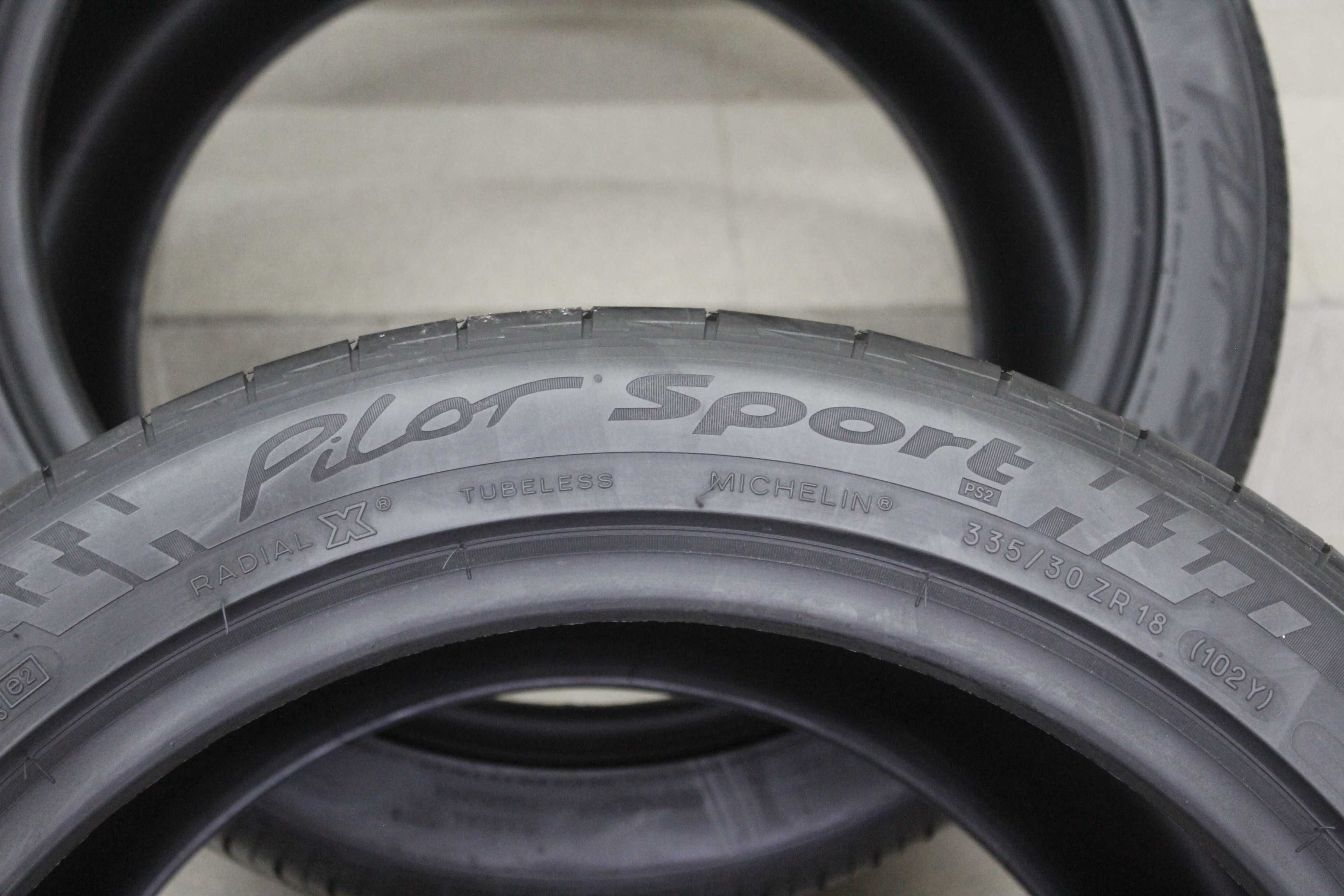 335/30-18 Michelin