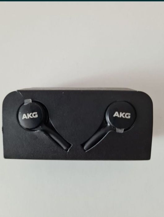 Vând încărcător Samsung și căști wireless