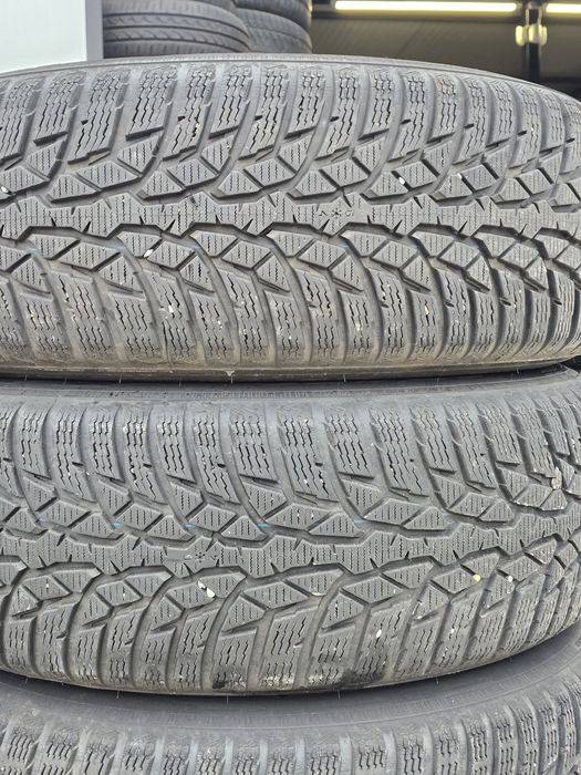 4 Броя 215/65/16 Nokian 2x6,8mm 2x5,2mm