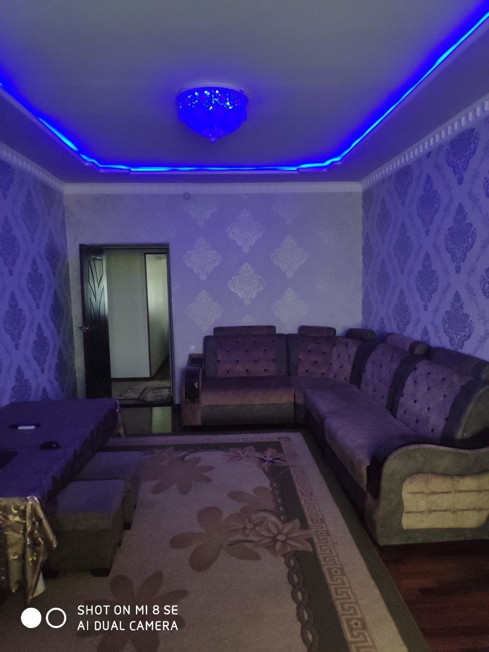 Сдаётся двух комнатная квартира в городе Алмалык в районе Космос!