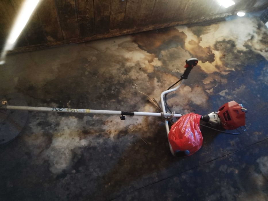 Motocoasa de tuns gazon .defect