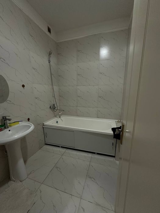 Oq tepa sohil bo'yida kvartira sotiladi