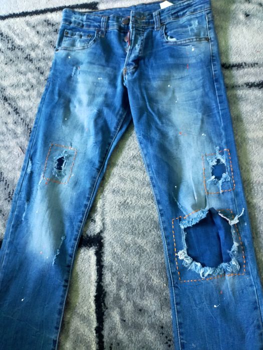 Blugi Dsquared2 marimea 44