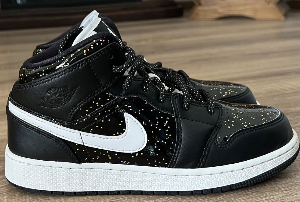 Air Jordan 1 mid Black Speckle