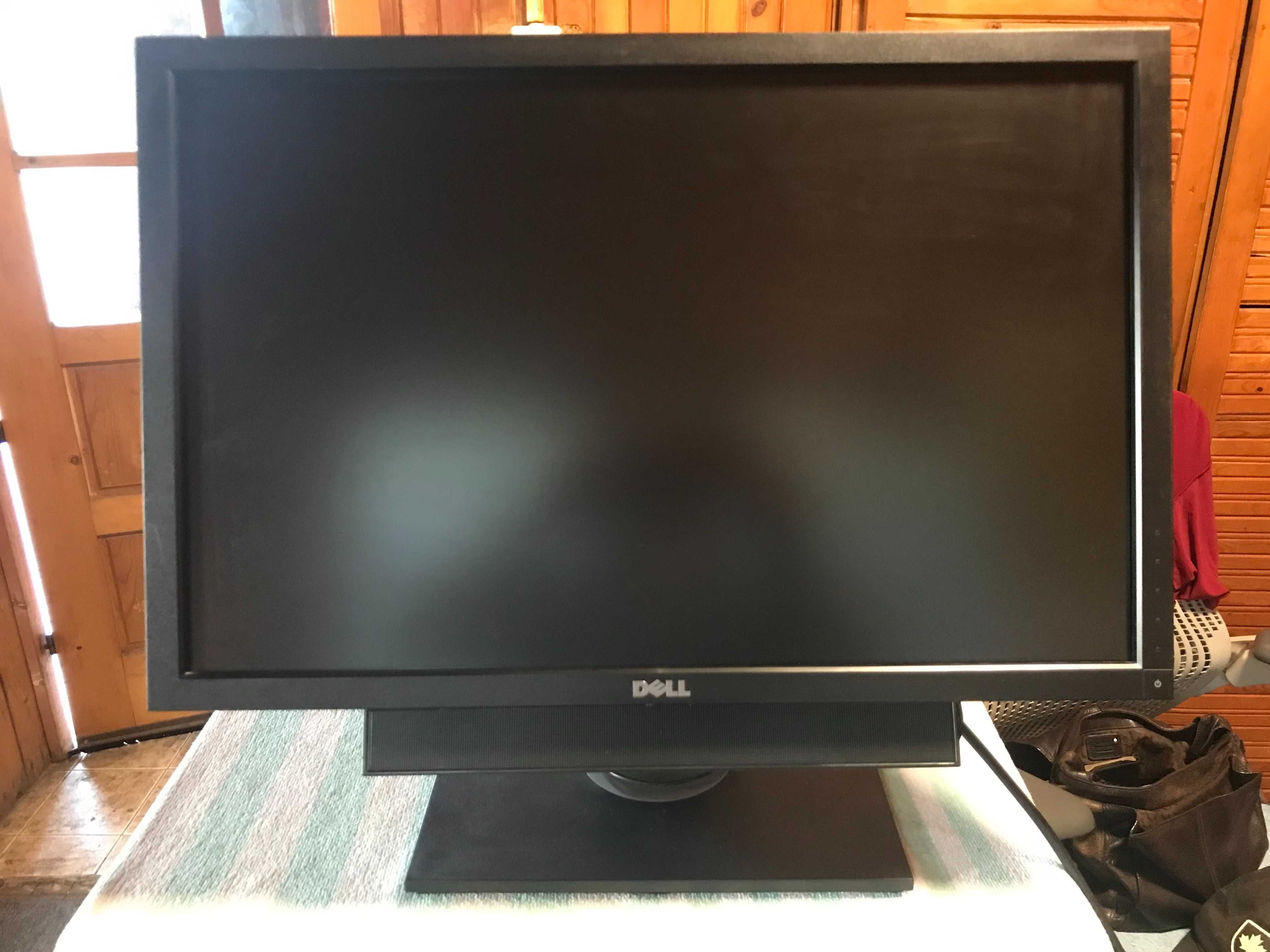Dell UltraSharp U2410 24" Widescreen LCD Monitor+audio stereo speaker