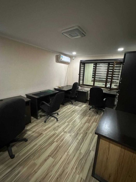 Сдается в аренду нежилое 1 линия 80 кв Буюк Ипак Йули