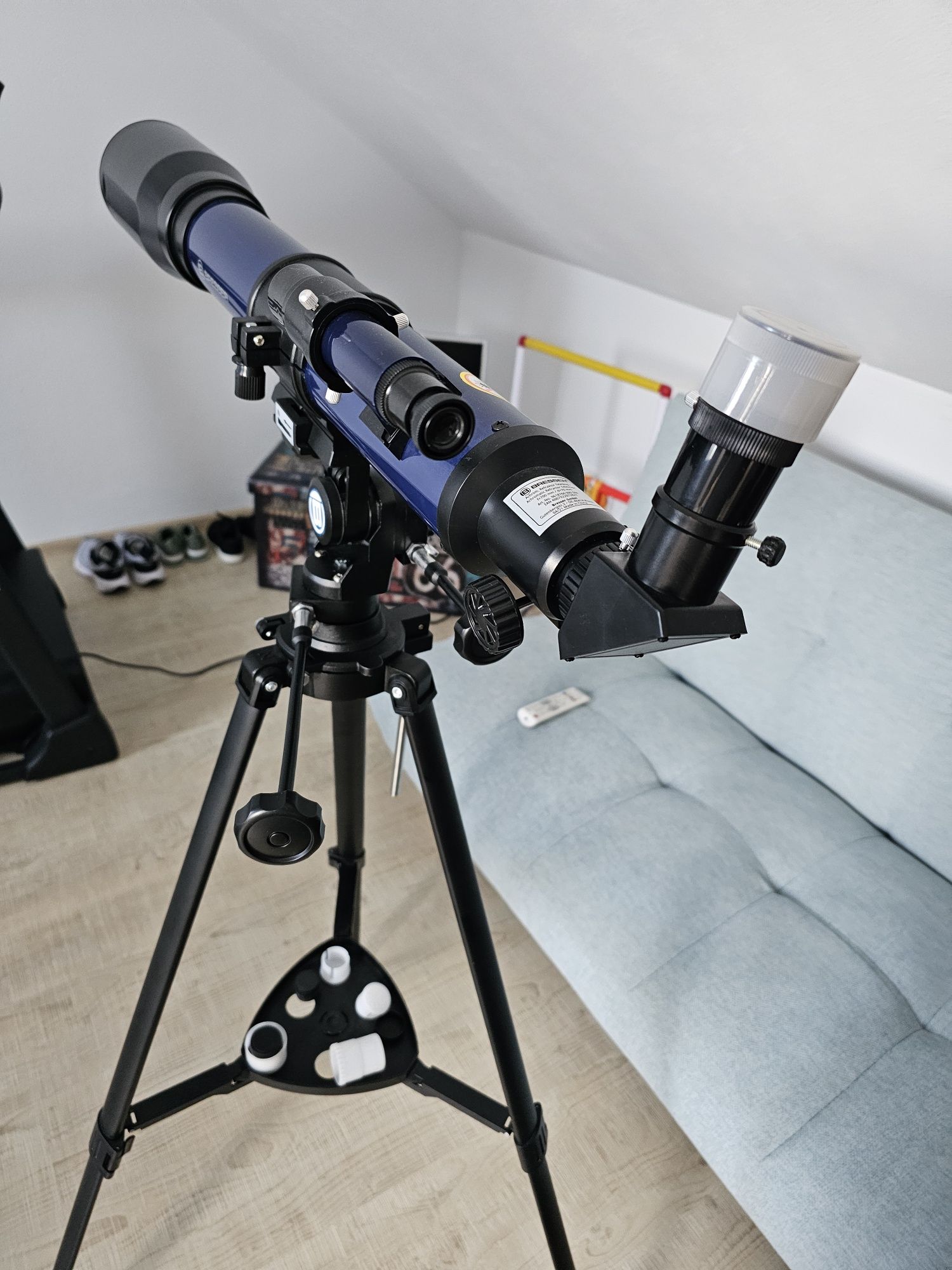 Telescop montura ecuatoriala BRESSER SKYLUX Refractur 70/700