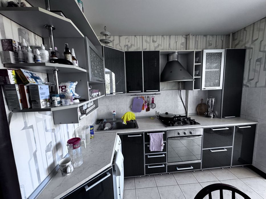 Продам кухонную гарнитуру