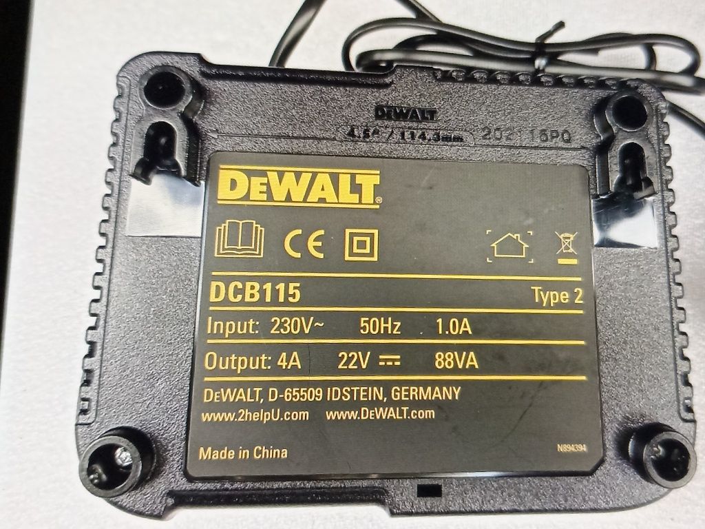 Încărcător rapid DCB115 (4Ah), 10.8-18V, nou, original DeWALT.