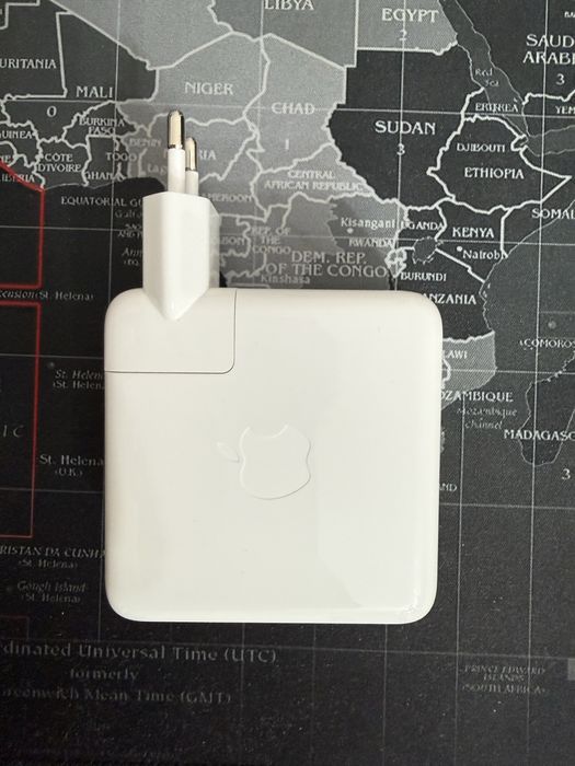 Incarcator Apple 67W