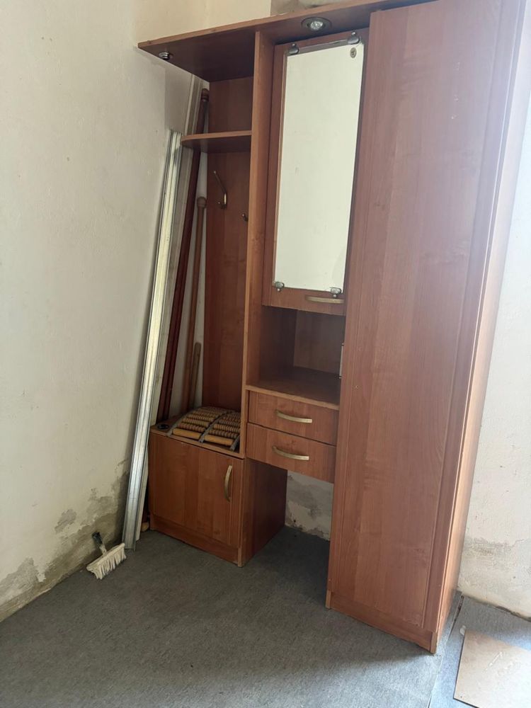 Шкаф для прихожей