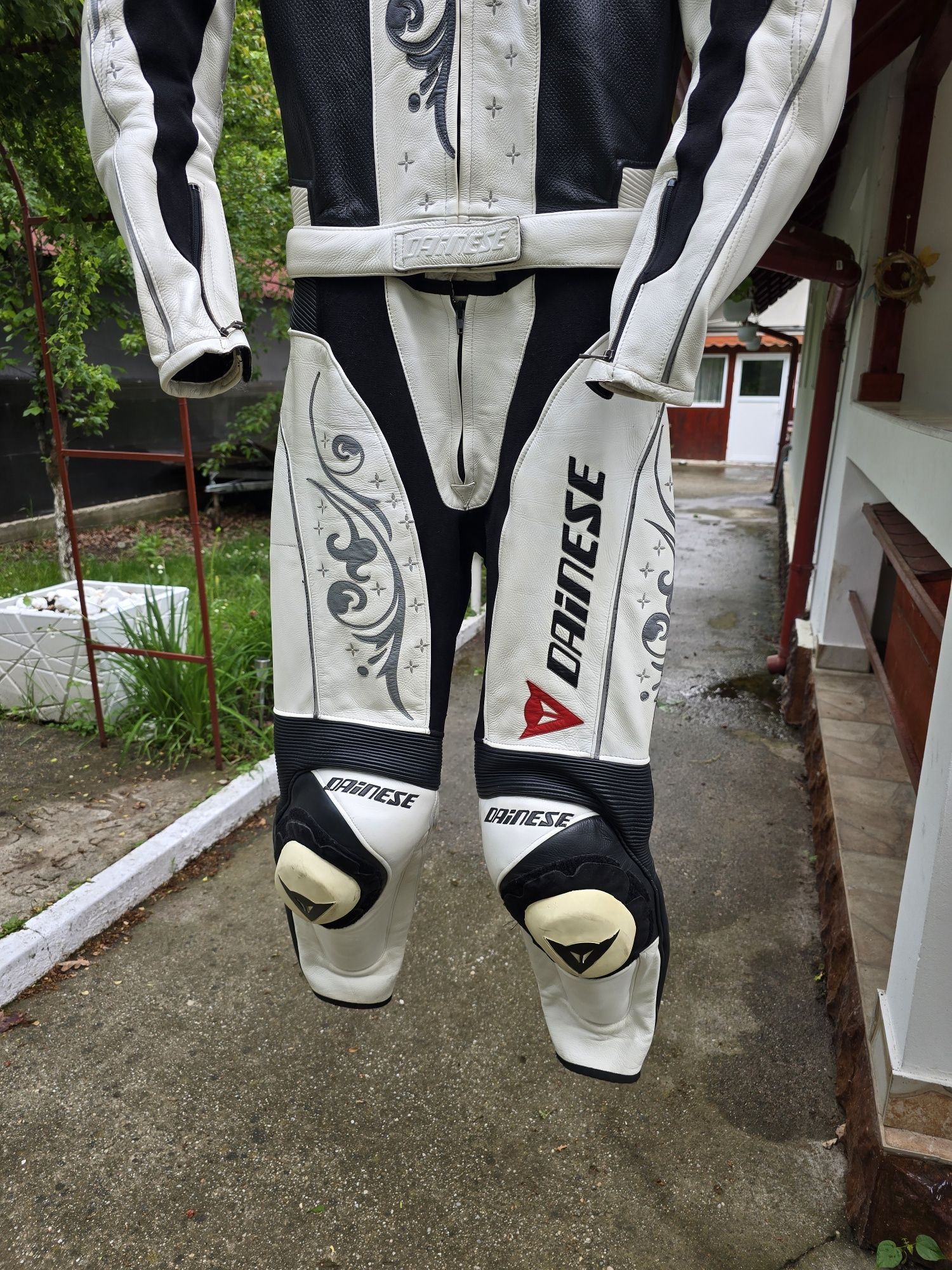 Costum moto piele DAINESE DAMA XS 34-36 premium alb