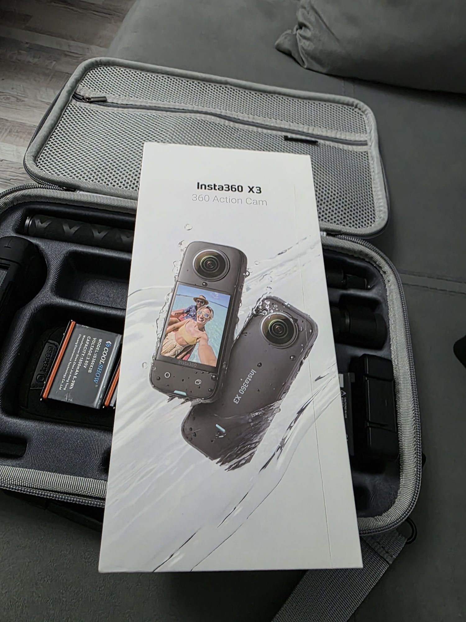 Insta360 X3 комплект