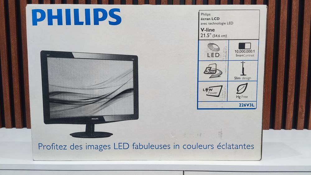 LCD монитор PHILIPS 21.5" V-line 226V3L