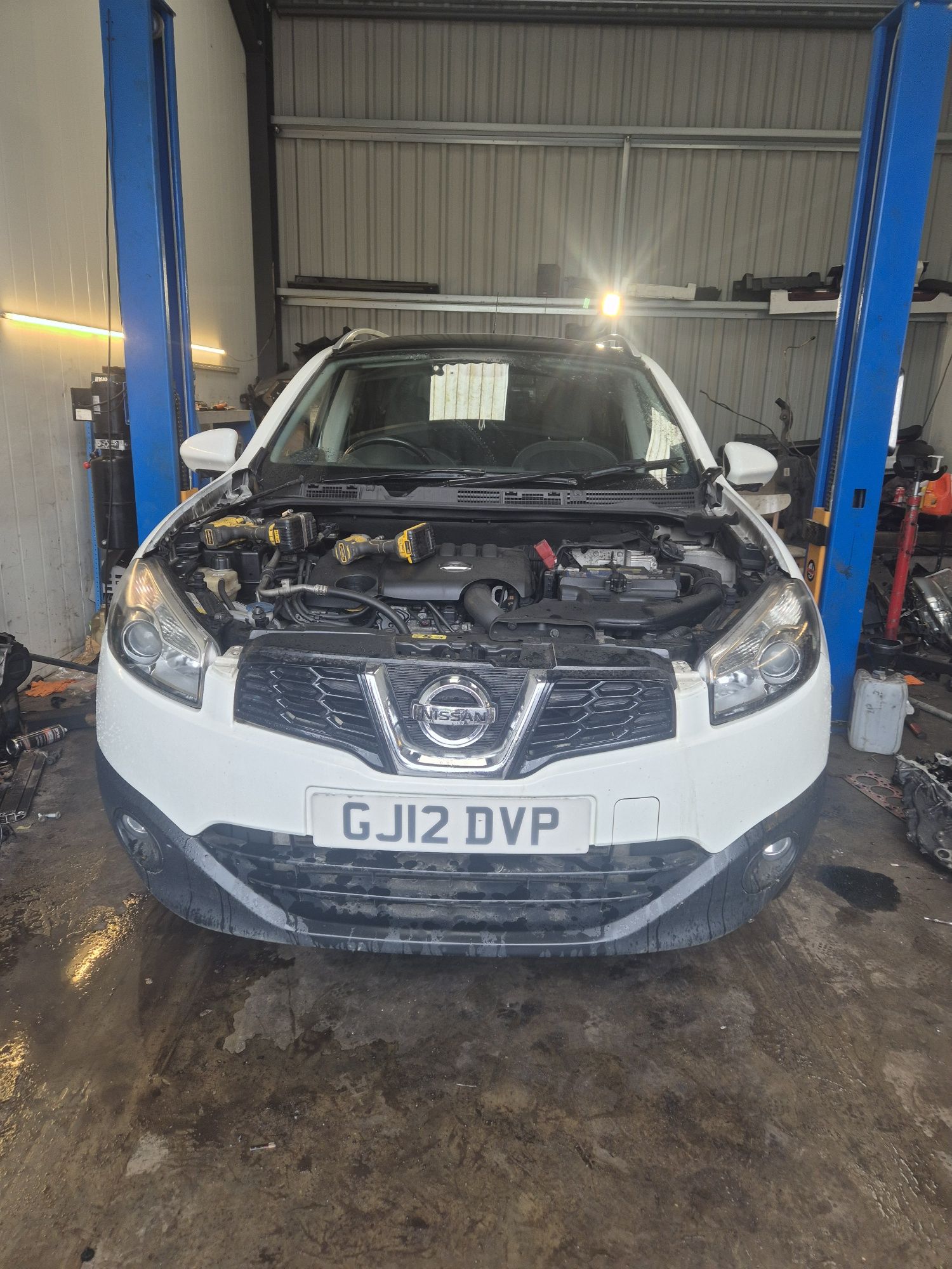 Piese nissan qashqai  2.0 dci cutie automata an 2012