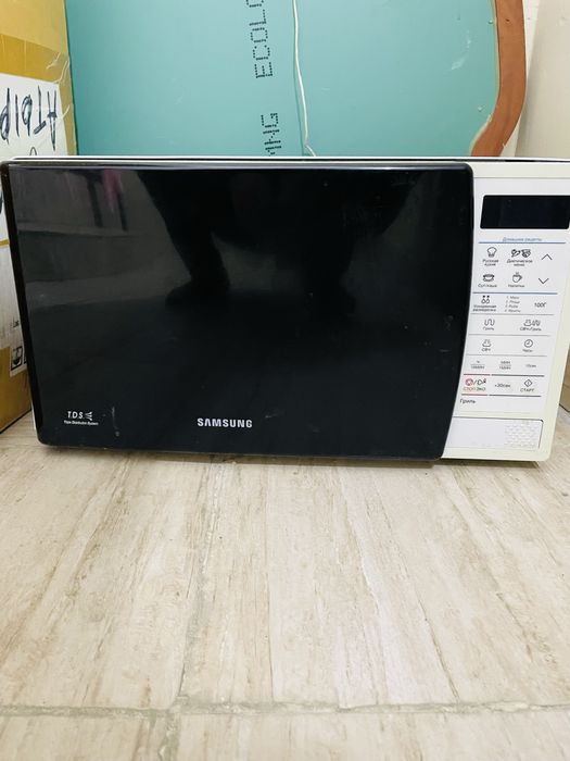 Продам микроволновую печь  Самсунг