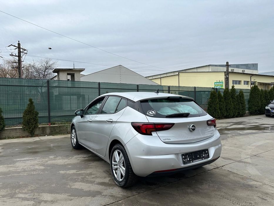 Opel Astra an 2016 pe Acte/ 1.6Cdti-Euro 6/Navi Mare/IMPECABIL!
