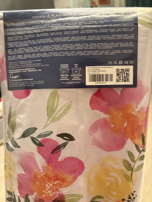 Fata de masa inflorata