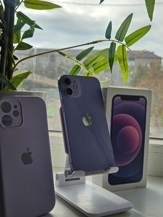 Продам два телефона