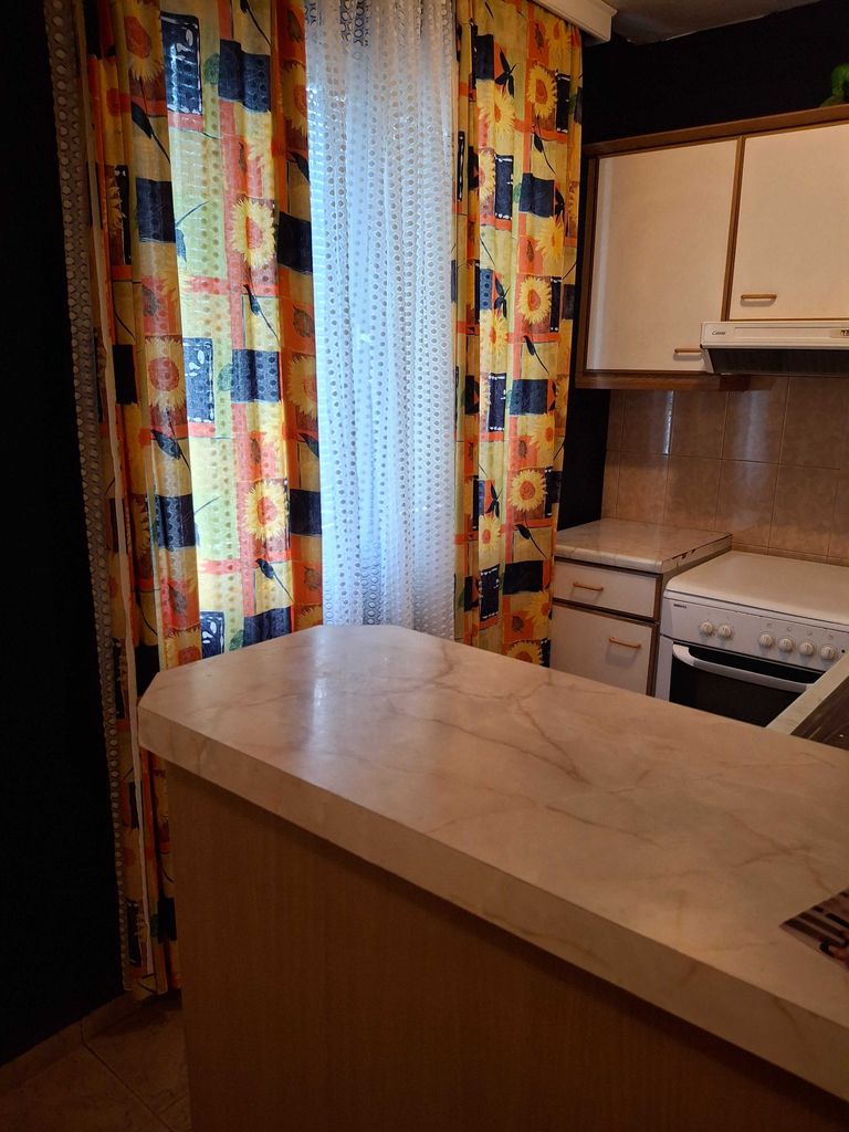 Дава се под наем Тристаен апартамент в Варна, Център - 75 кв.м за 450 € - Снимка #15