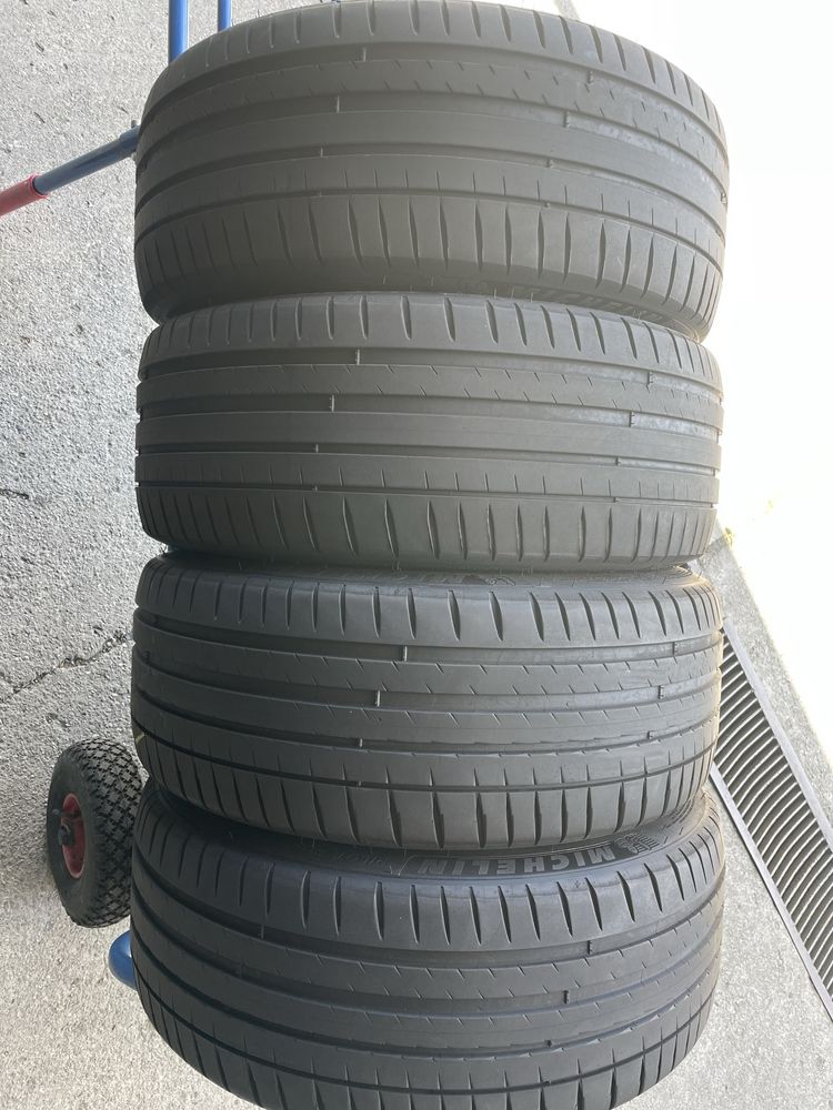 Anvelope 225/45/19 Michelin dot 2022 RFT