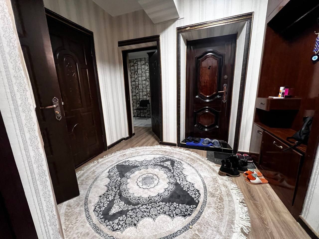 Продается 4в3 ком квартира рядом с Инфинити, ор-р: массив Эльбек, 94м²