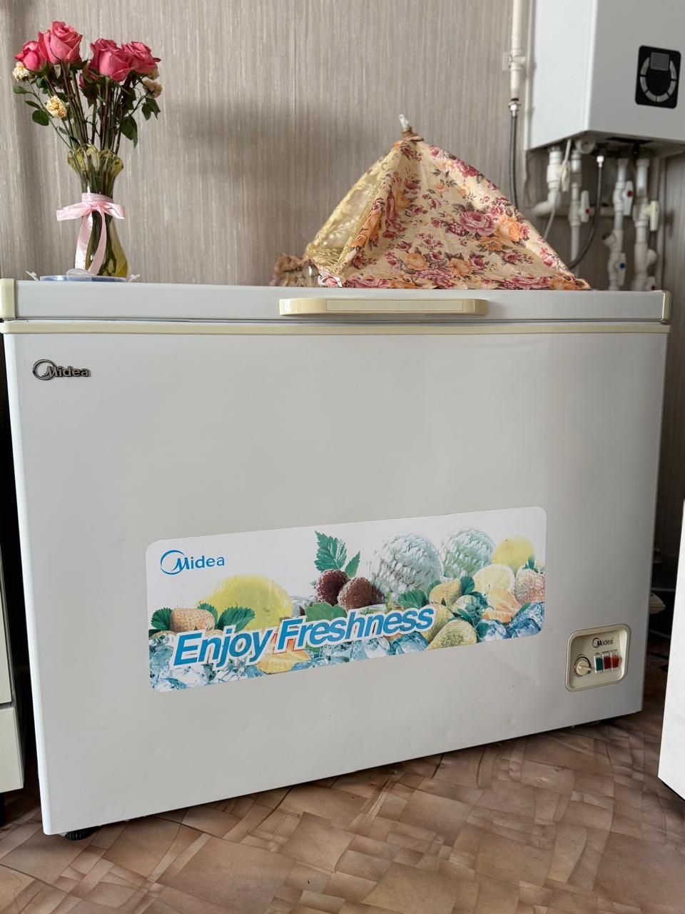 Продам морозильную камеру