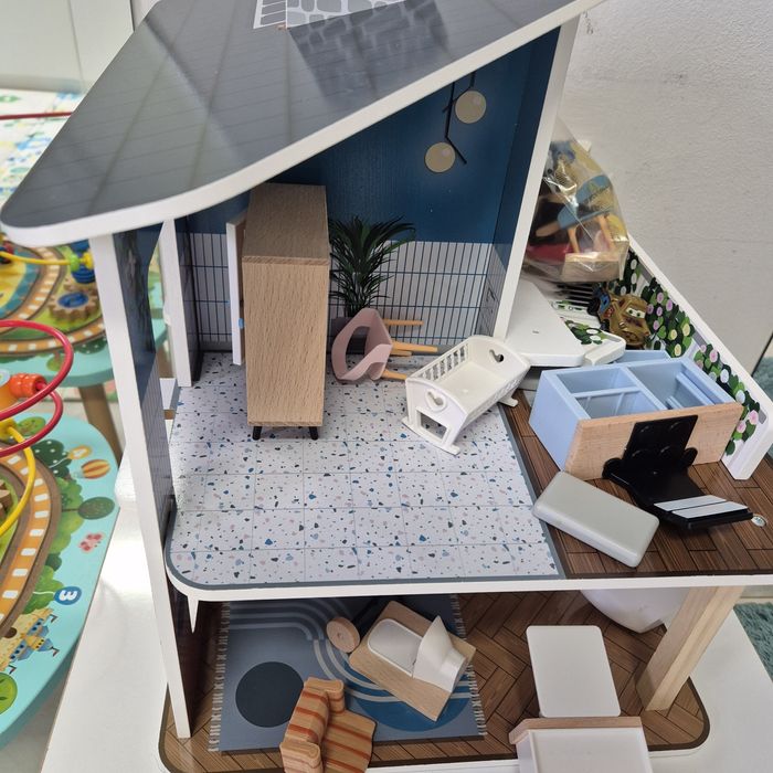 Къща за Кукли от Лидл