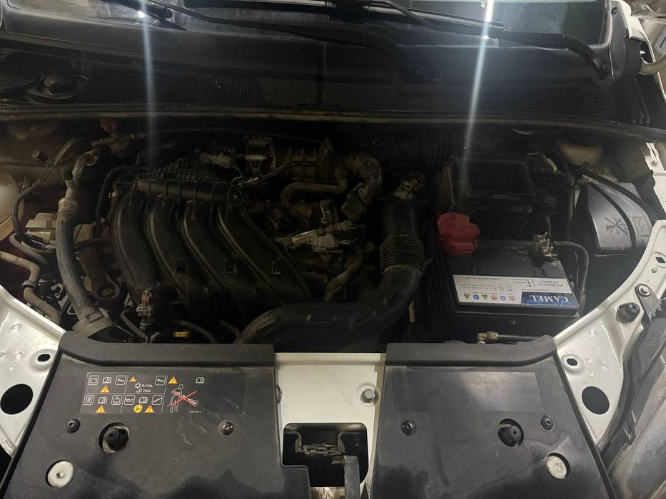 Машина Lada Xray Cross