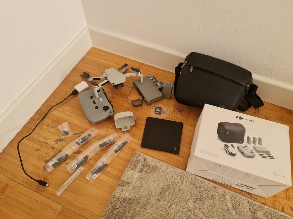 дрон/квадракоптер dji mini 2 fly more combo