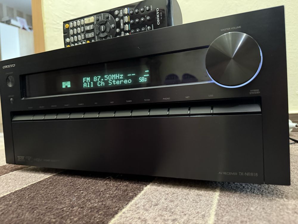 Onkyo TX-NR 818 Качествен и мощен ресивър