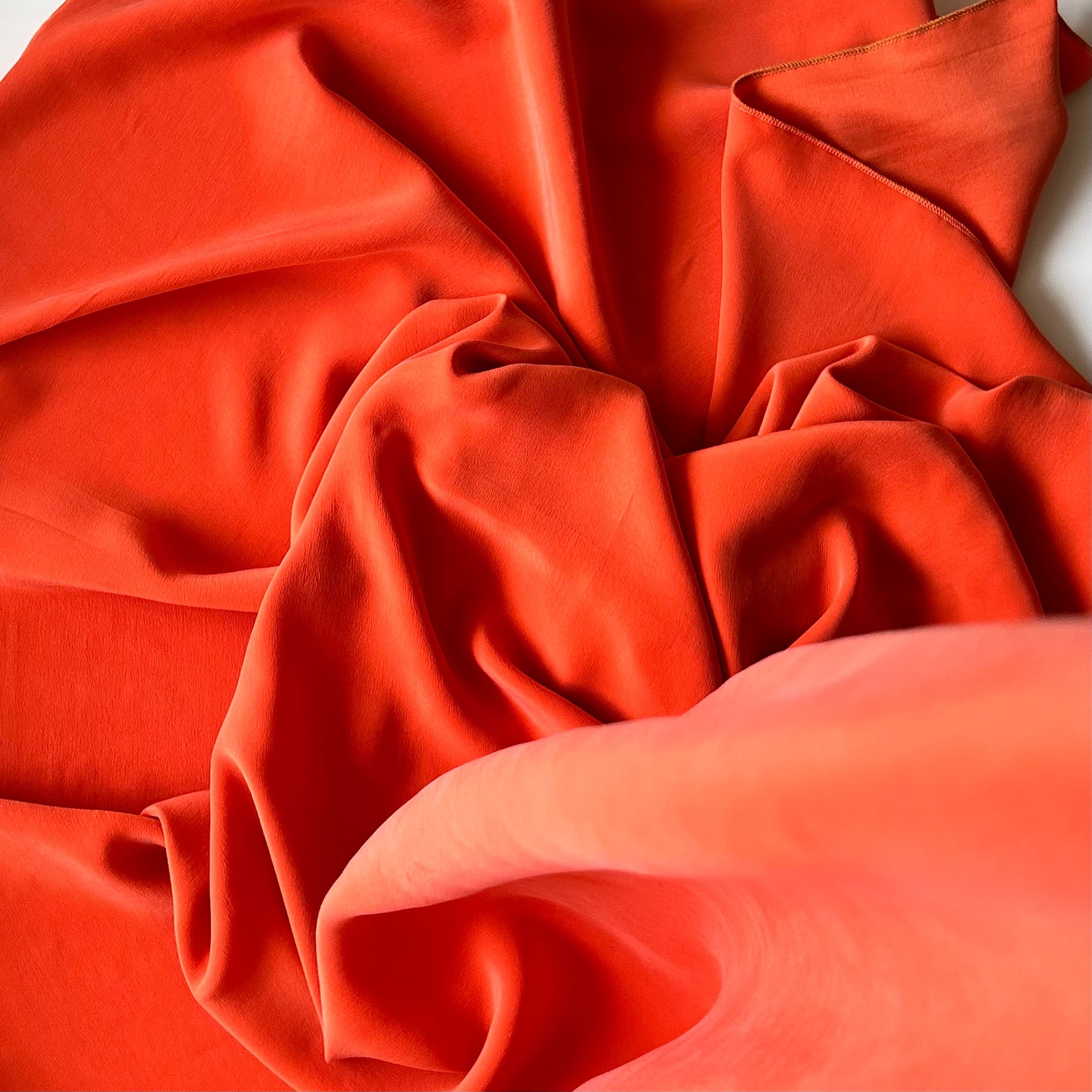 Голям копринен шал  в наситен оранжев цвят