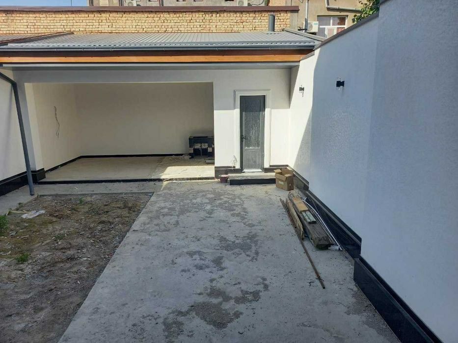 Продажа 3 Уровненый Таунхаус Саломатина