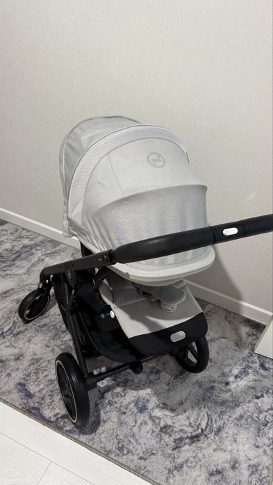 Продам коляску Cybex