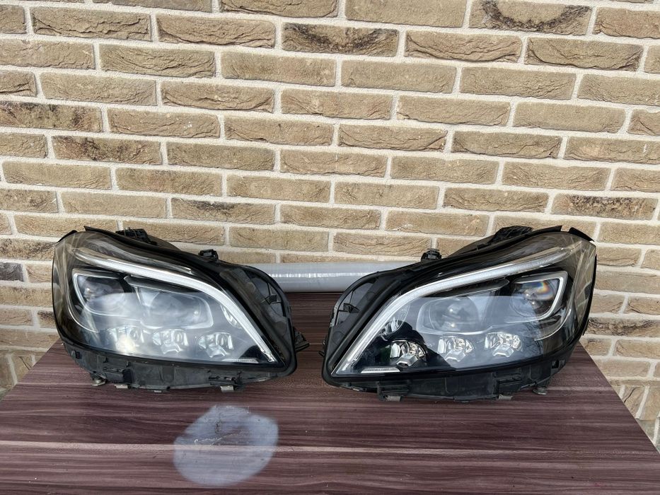 Far dreapta mercedes cls multi beam