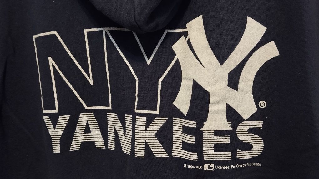 Спортен суичър на New York Yankee's,без ръкави,с качулка