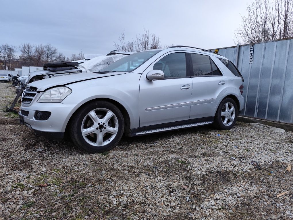 НА части ML W164 280CDI ляв волан въздушно окачване