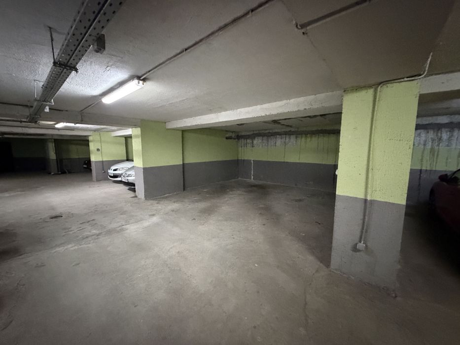Ofer spre inchiriere loc de parcare subteran(zona Obor)