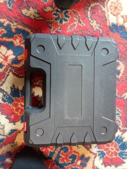 Шуруповерт ударный DEWALT