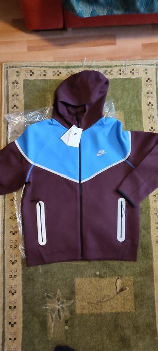 Hanorac Bluza NIKE TECH originala L marimea L banda reflectorizanta