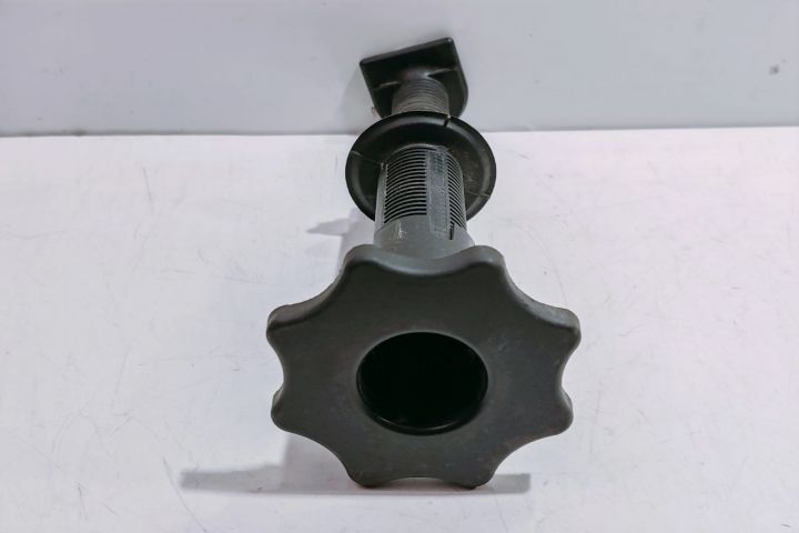 Surub roata de rezerva  8E0804899 Audi A4 B7